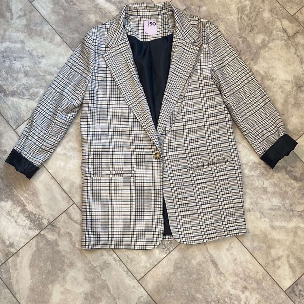 SO plaid blazer from Kohl’s. Size small.